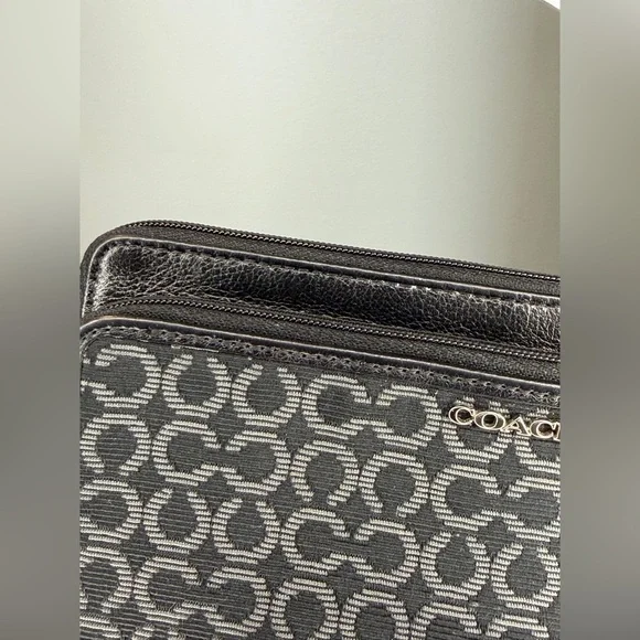 Coach Madison Needlepoint Signature Double Zip Wallet - Picture 6 of 15